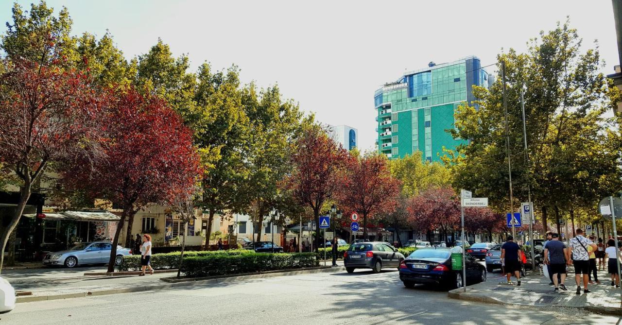 Traveler'S Place At Tirana City Centre Exterior photo
